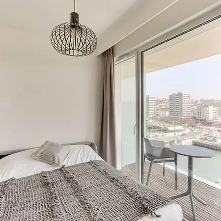 Relaxing Riverfront For 6 Appartement