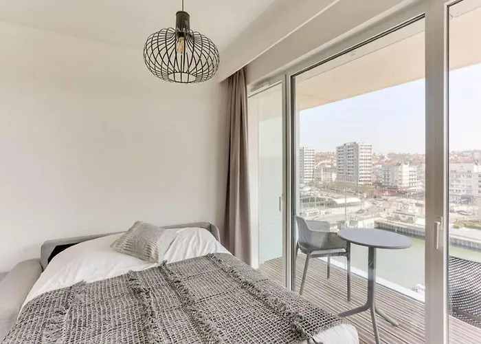 Relaxing Riverfront For 6 Apartment